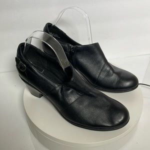 Clarks black women shoes size 10 M